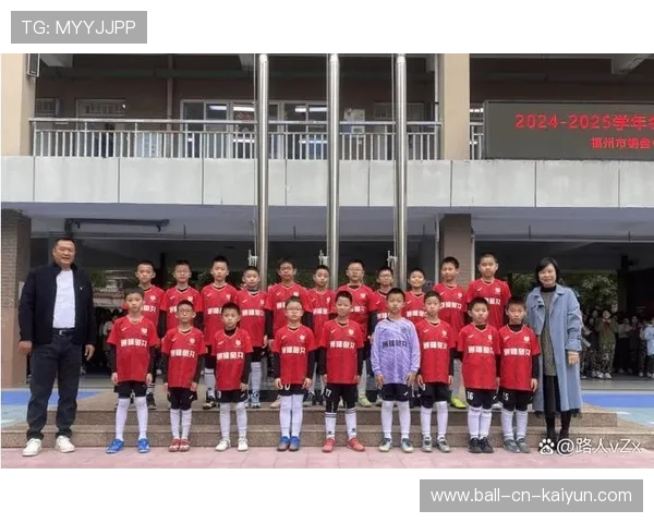 足球俱乐部在青训中重视学业支持与职业转型教育并行推进，足球青训俱乐部管理制度